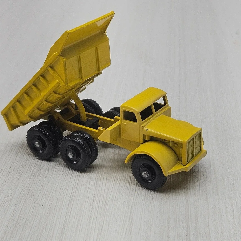 Vintage Matchbox Lesney No 6 Euclid Dump Truck Yellow Made in England Diecast